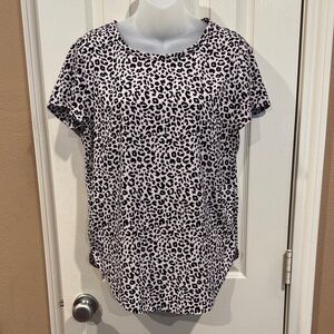 Ann Taylor Animal Print Blouse. Sz Medium